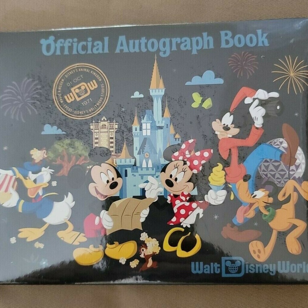 WDW Mickey & Friends Autograph Book